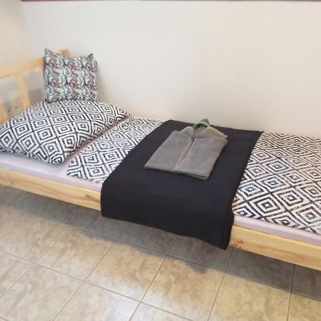 Azure House Aparthotel Keszthely Bagian luar foto