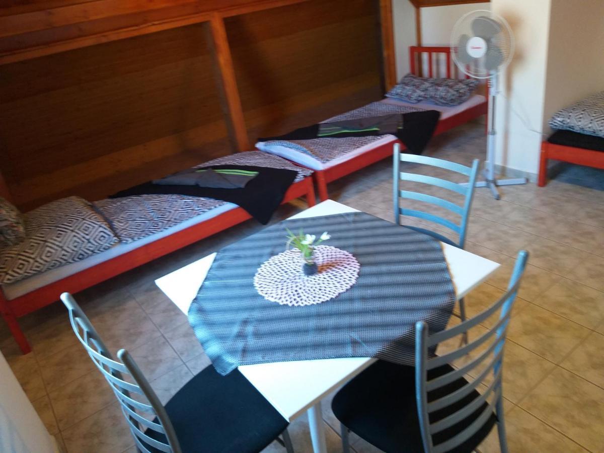 Azure House Aparthotel Keszthely Bagian luar foto