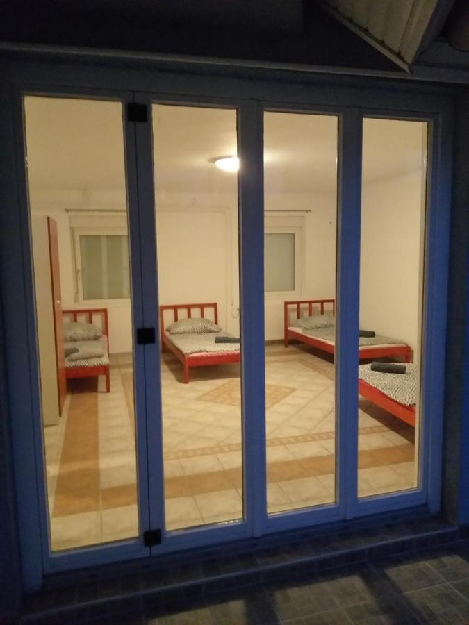 Azure House Aparthotel Keszthely Bagian luar foto