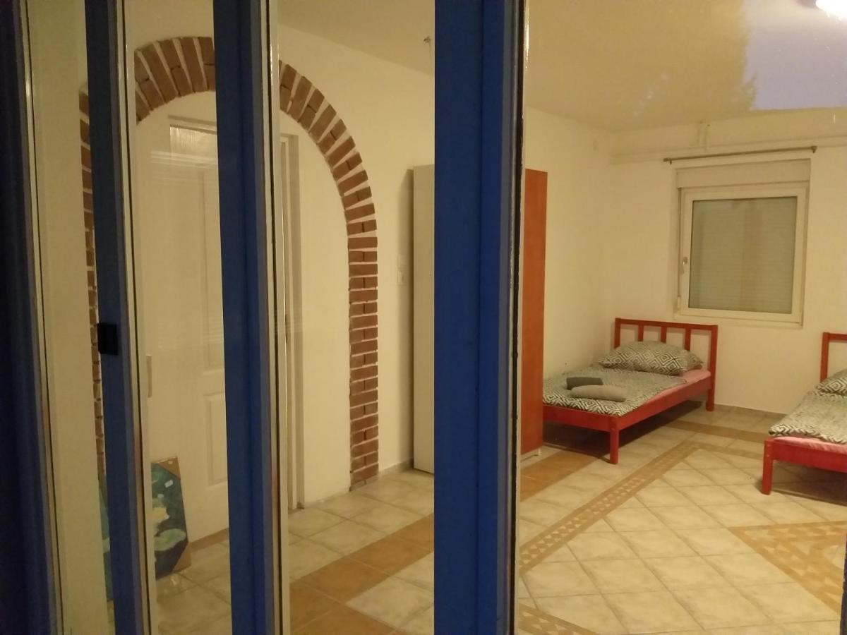 Azure House Aparthotel Keszthely Bagian luar foto