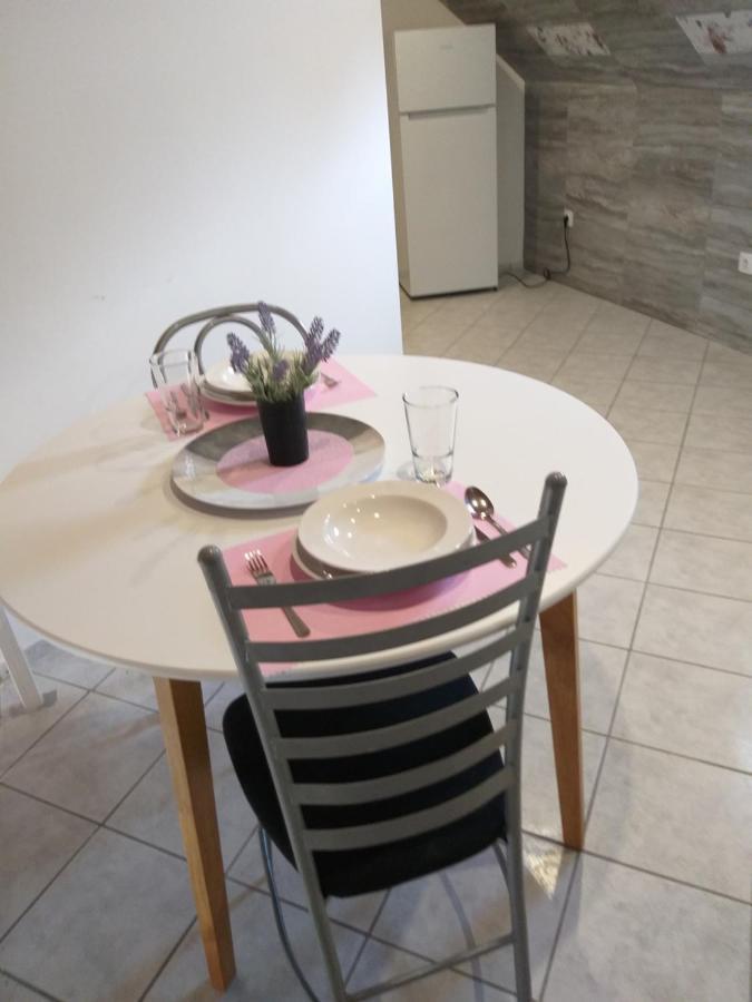 Azure House Aparthotel Keszthely Bagian luar foto