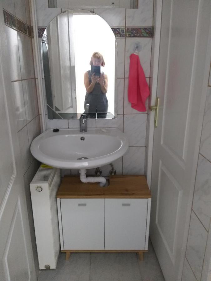 Azure House Aparthotel Keszthely Bagian luar foto