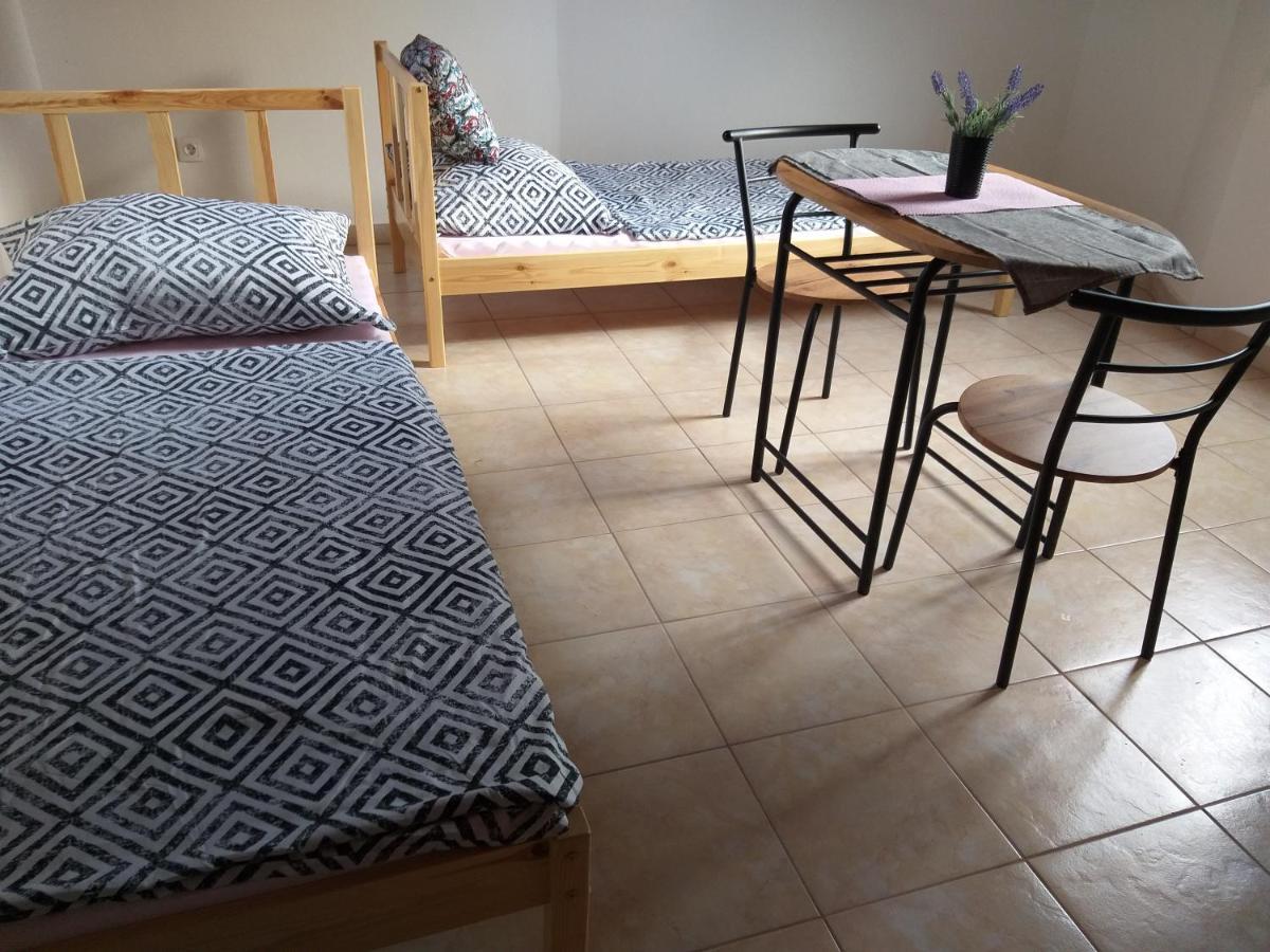 Azure House Aparthotel Keszthely Bagian luar foto
