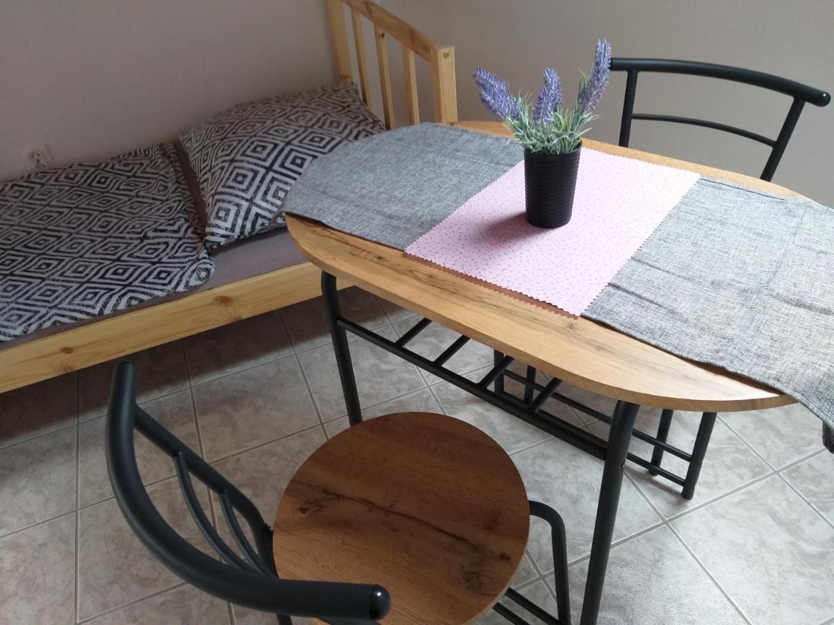 Azure House Aparthotel Keszthely Bagian luar foto