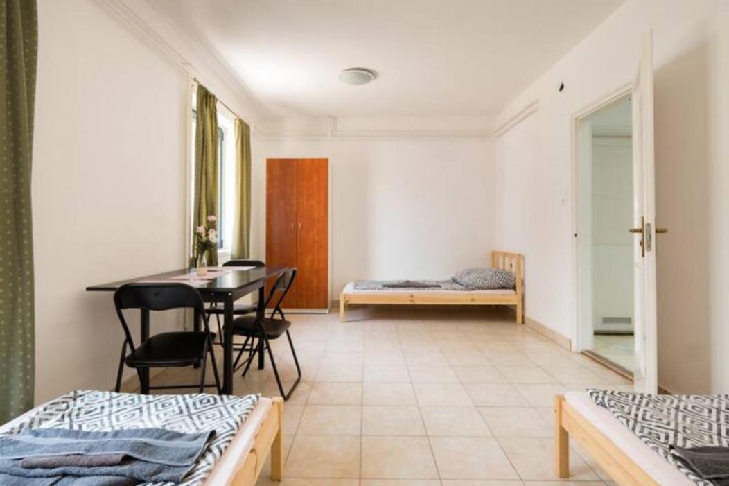 Azure House Aparthotel Keszthely Bagian luar foto