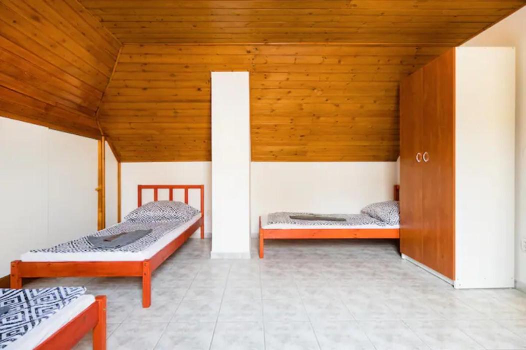 Azure House Aparthotel Keszthely Bagian luar foto