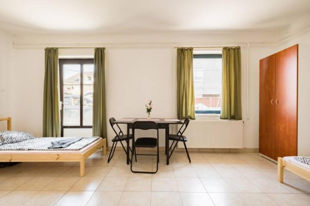 Azure House Aparthotel Keszthely Bagian luar foto