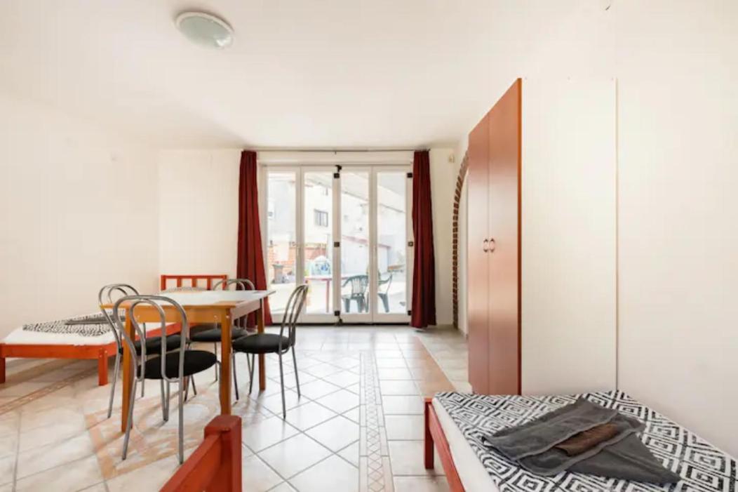 Azure House Aparthotel Keszthely Bagian luar foto
